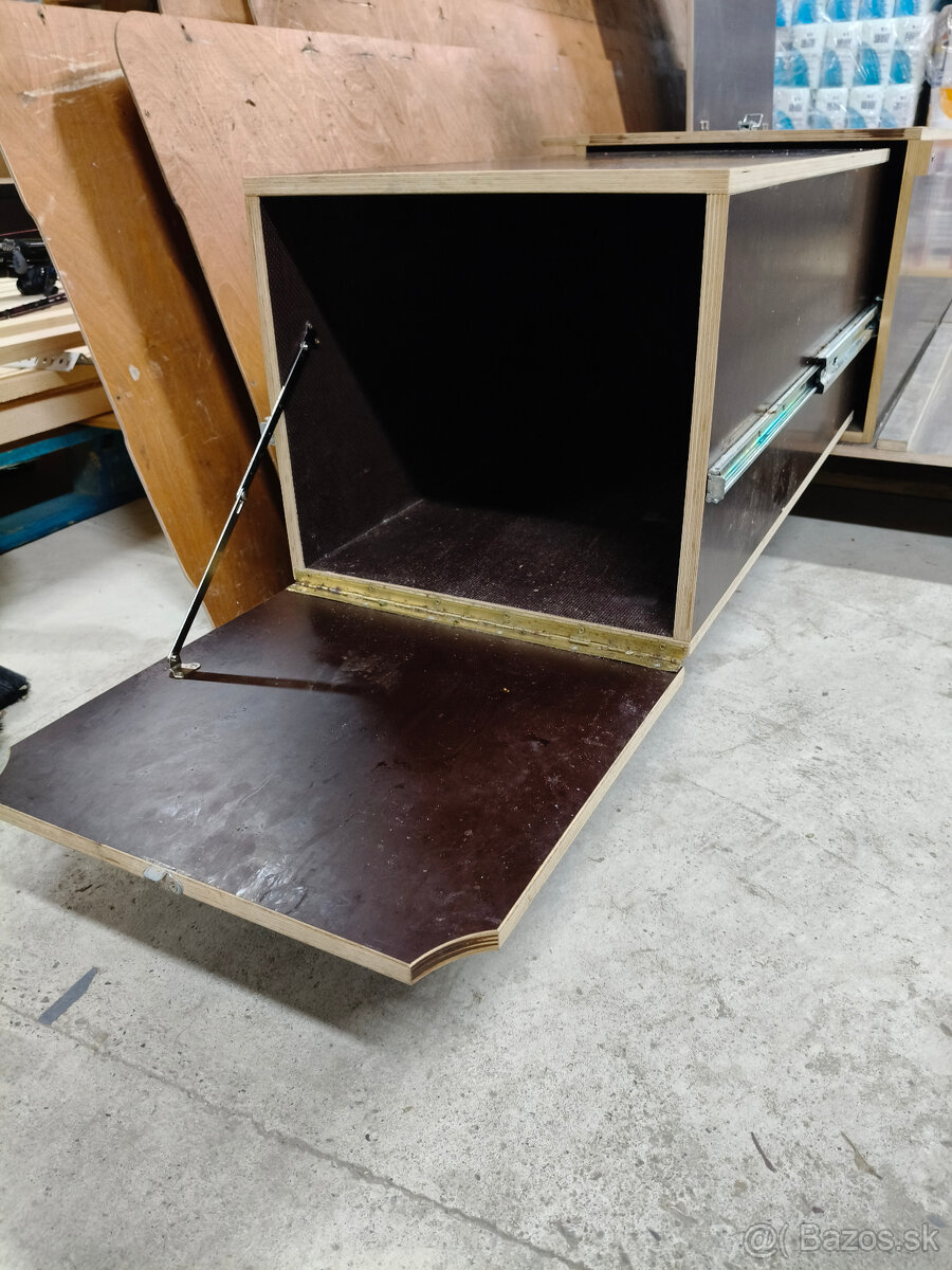 Kempingová vstavba do dodávky - 10