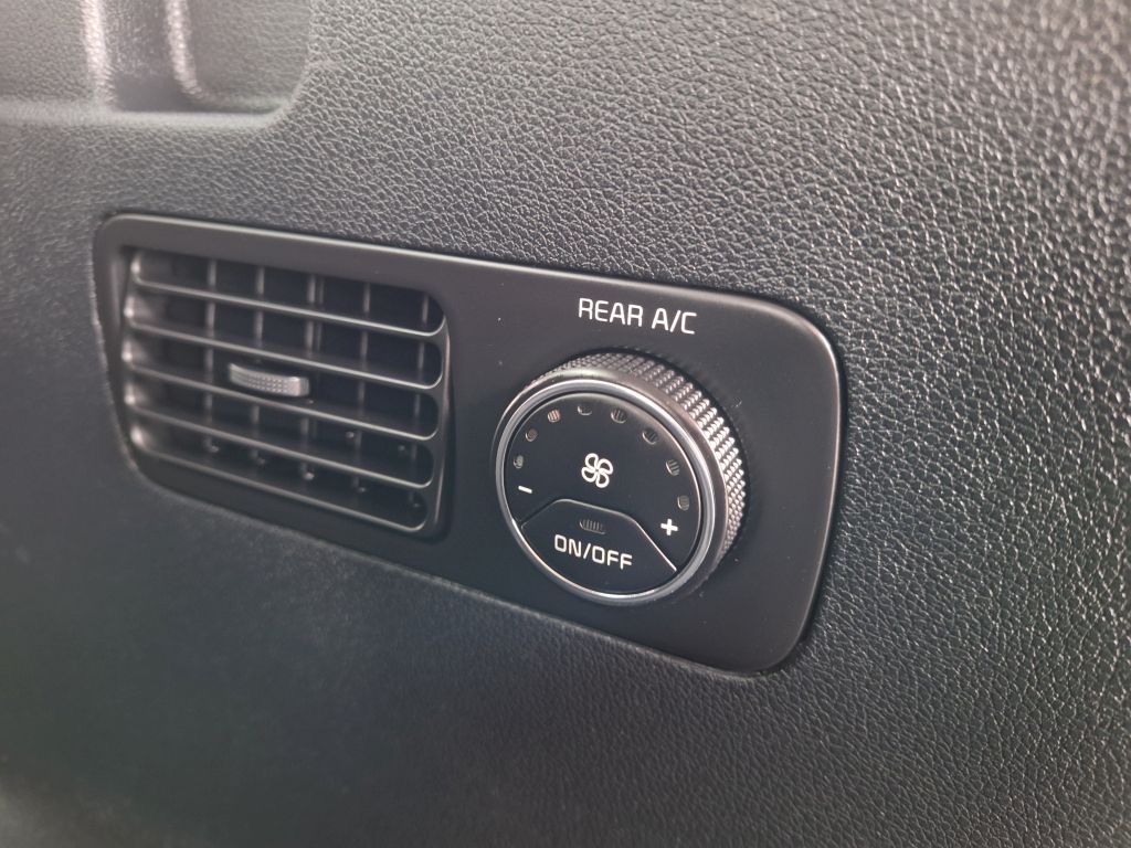 KIA SORENTO 2.2 CRDi GT- LINE A/T 147kW - 10