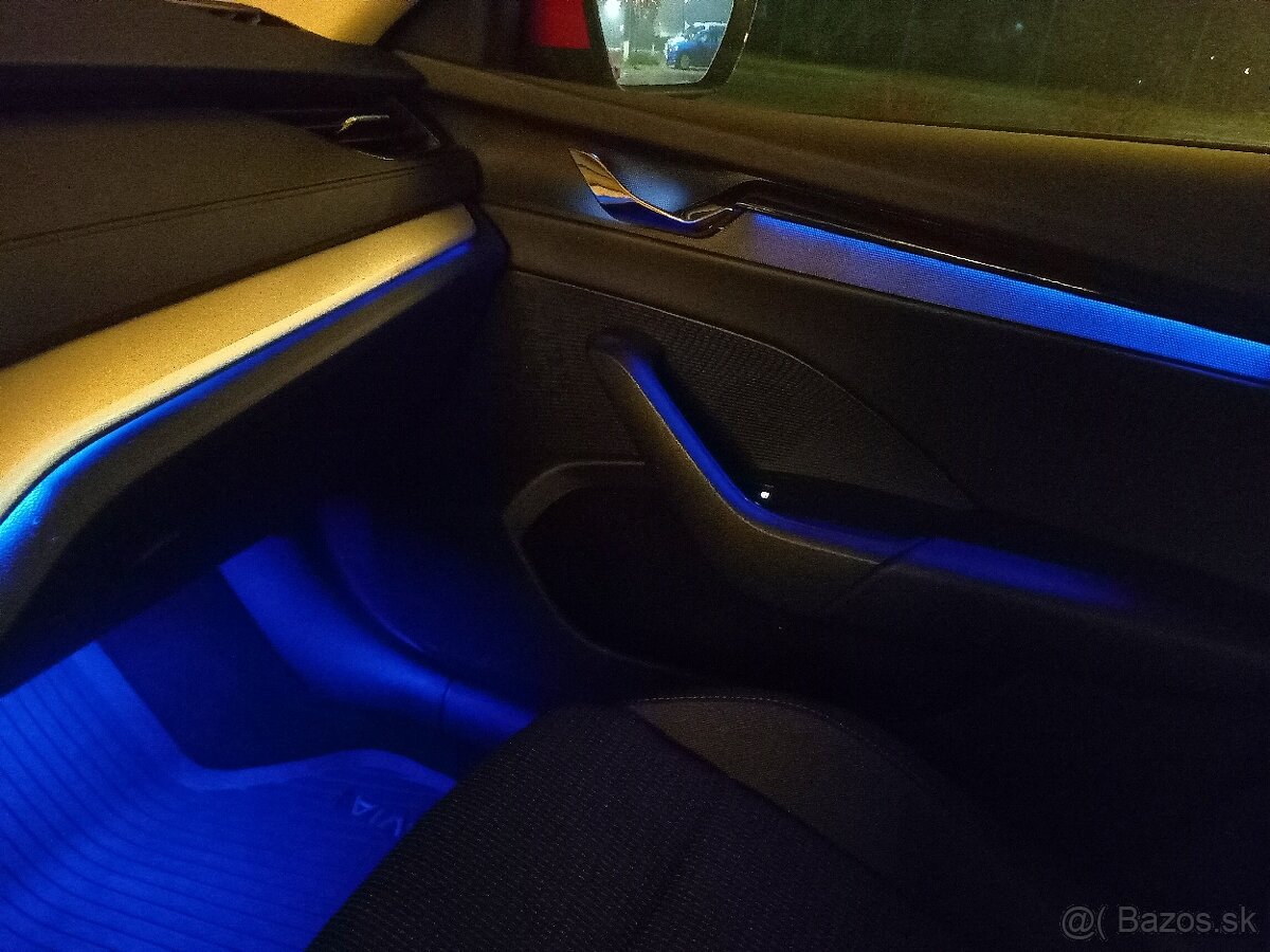 Škoda octavia combi 2021 - 10