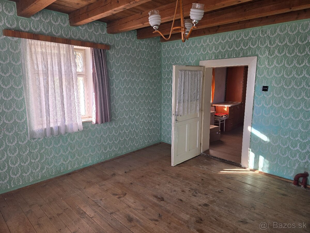 3-izbová chalupa so záhradou a vedľajšou budovou v Hrašnom - 10