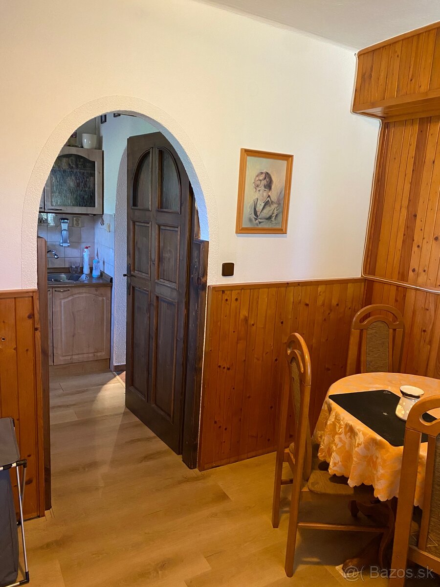 Predám 3 izbový byt vo Vydrníku - 10