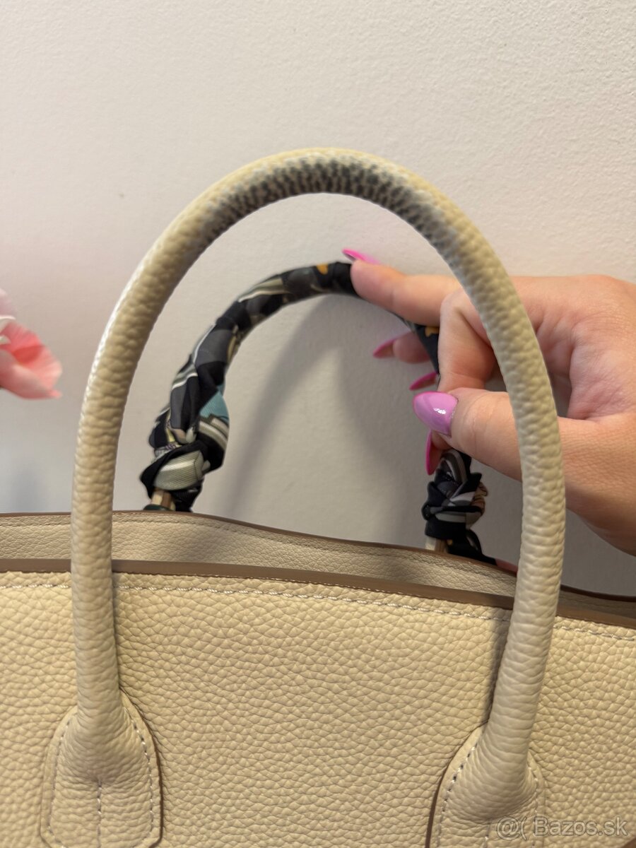 Dámska kožená krémová kabelka - 10
