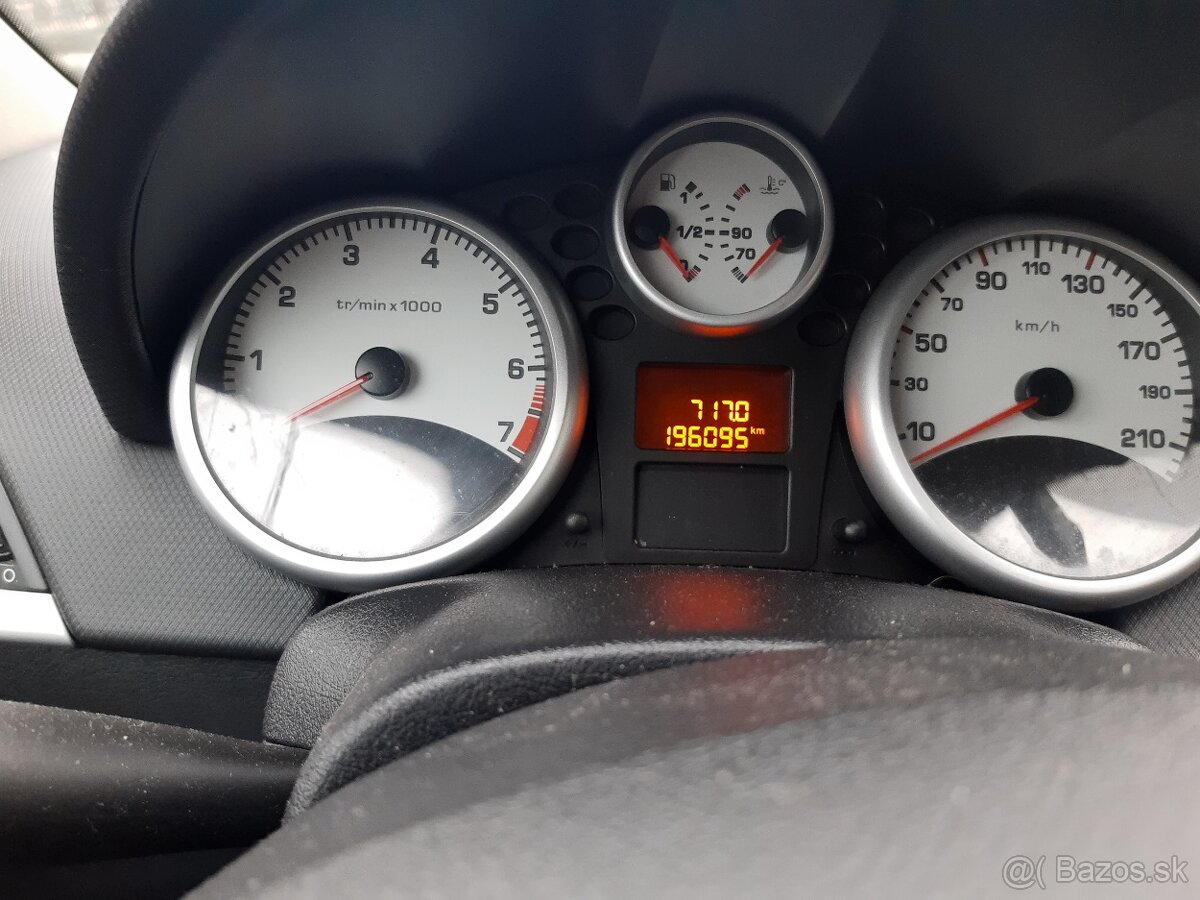 Peugeot 207 1.4 70 kW, benzín, 2008 – STK/EK 10/2026 - 10