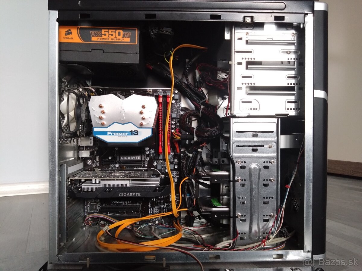 Počítač (stolový) - 10