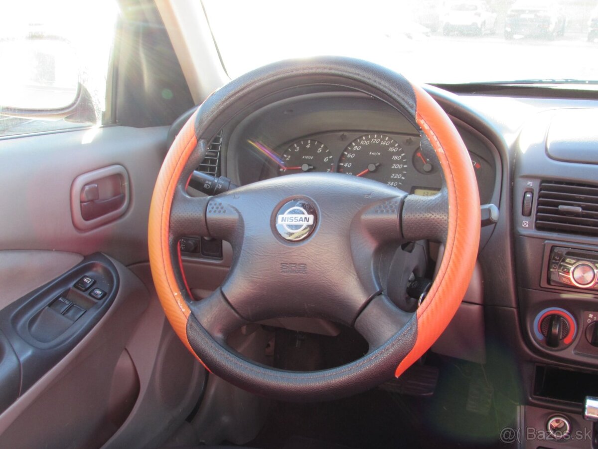 Nissan Almera 1.8 Comfort CVT - 10