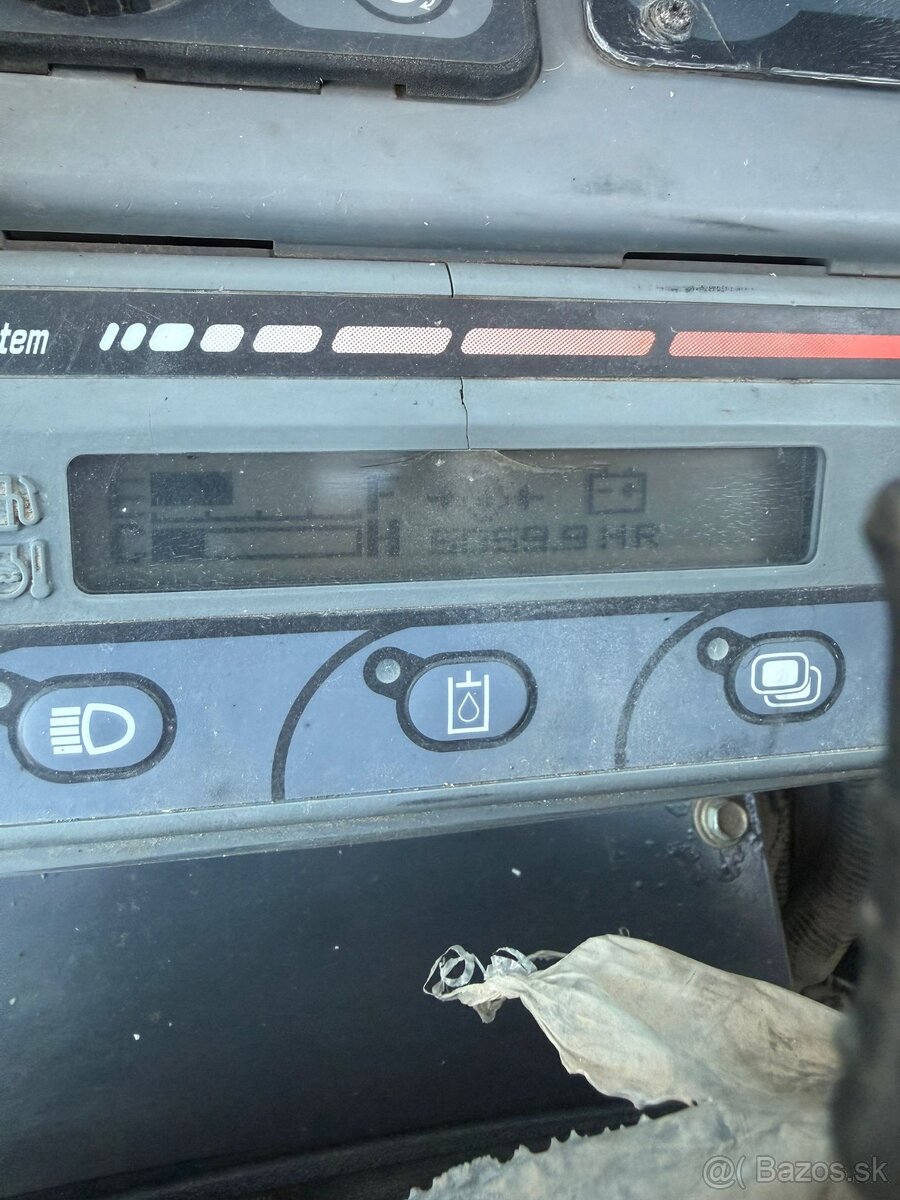 Pásový bagr KUBOTA KX080 - 10