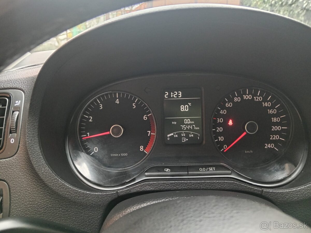 Volkswagen polo 1.2 - 10