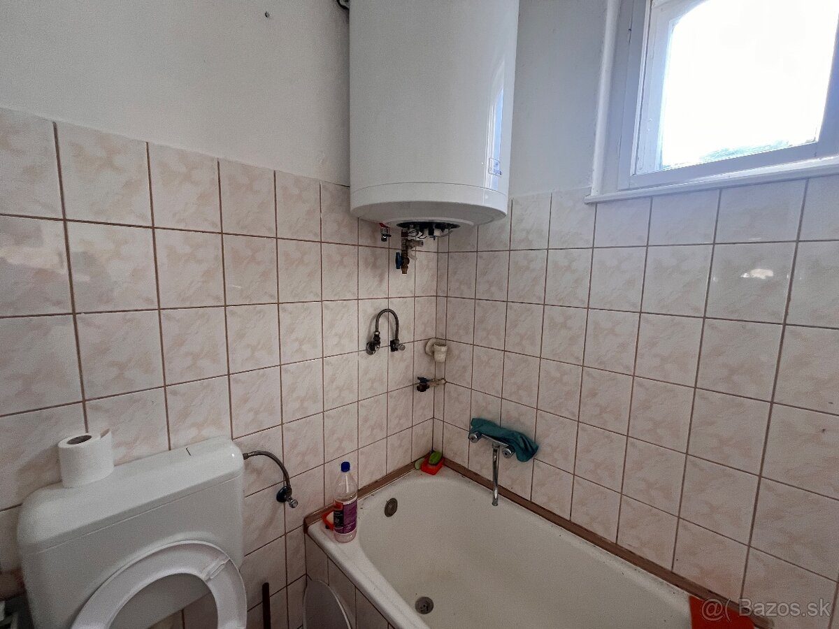 MAĎARSKO – BÓDVASZILAS - ZREKONŠTRUOVANÝ 3-IZBOVÝ RD - 10