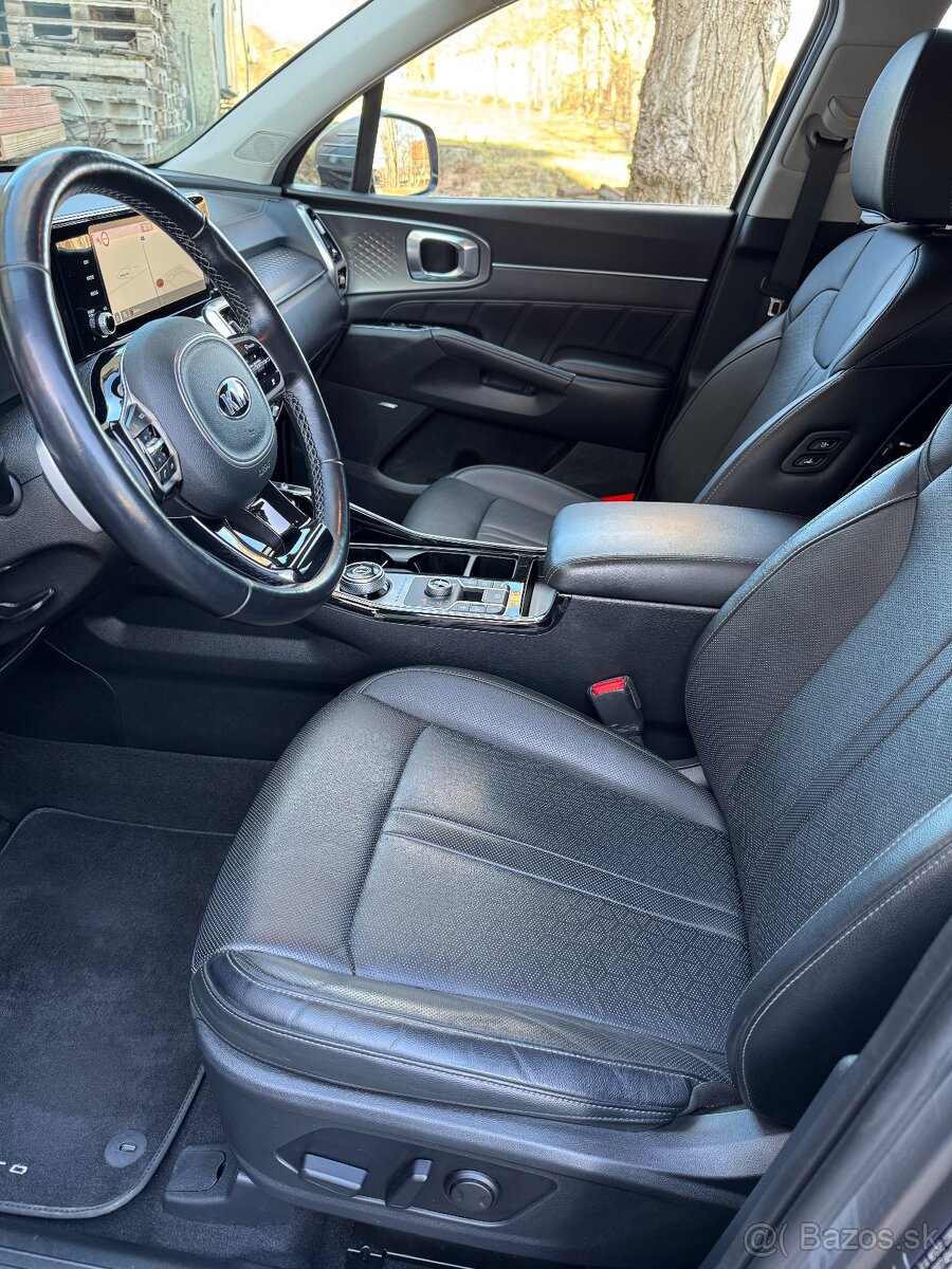 Kia Sorento 2,2 CRDi AWD 7miestne - 10