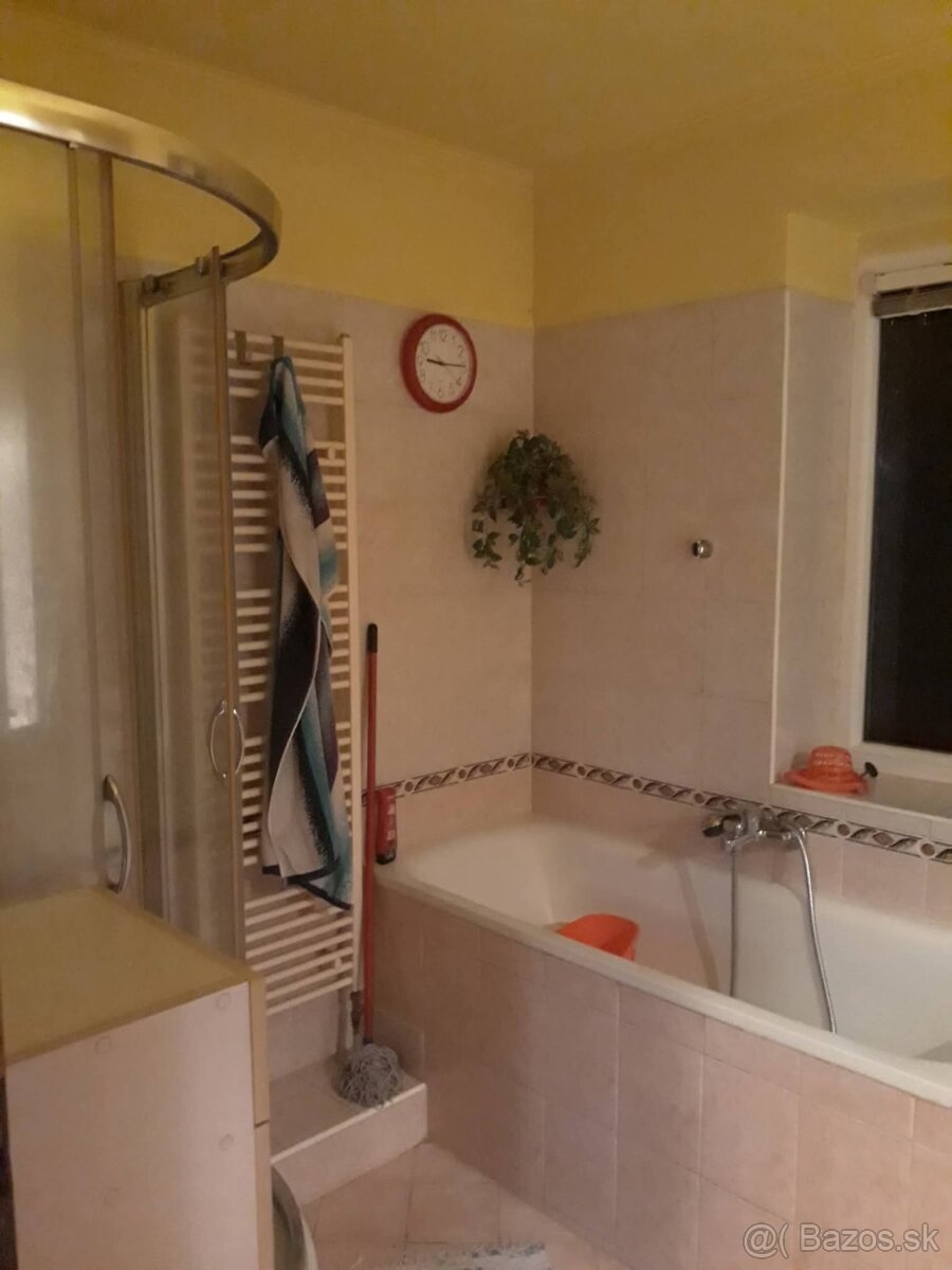 Predám 2-izbový byt - 10