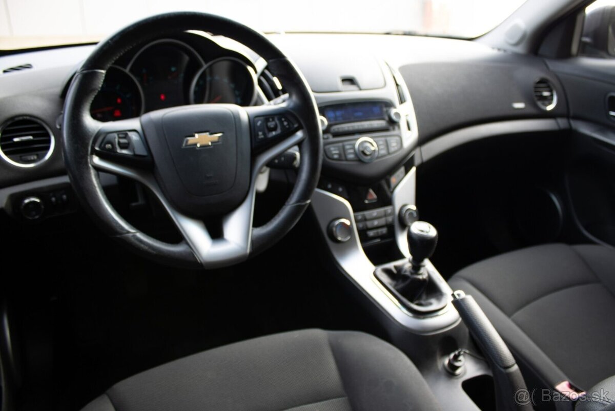 Chevrolet Cruze 1.8 16V LT - 10