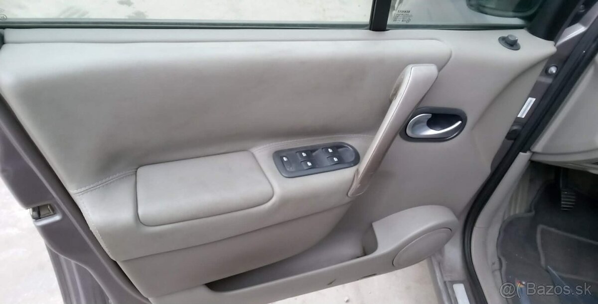 Renault Megane Scenic II 1,5Dci - 10