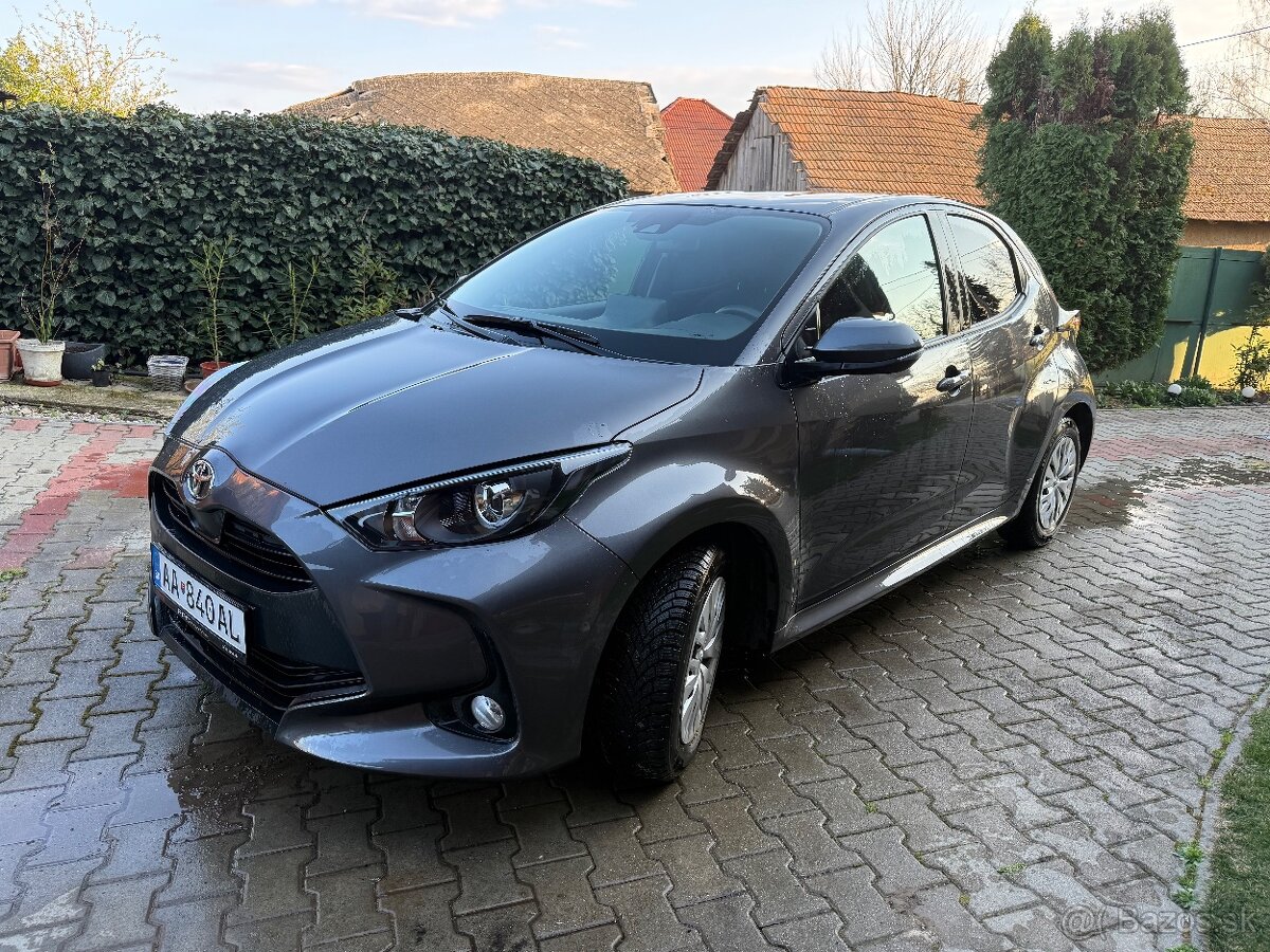 Toyota Yaris - 10