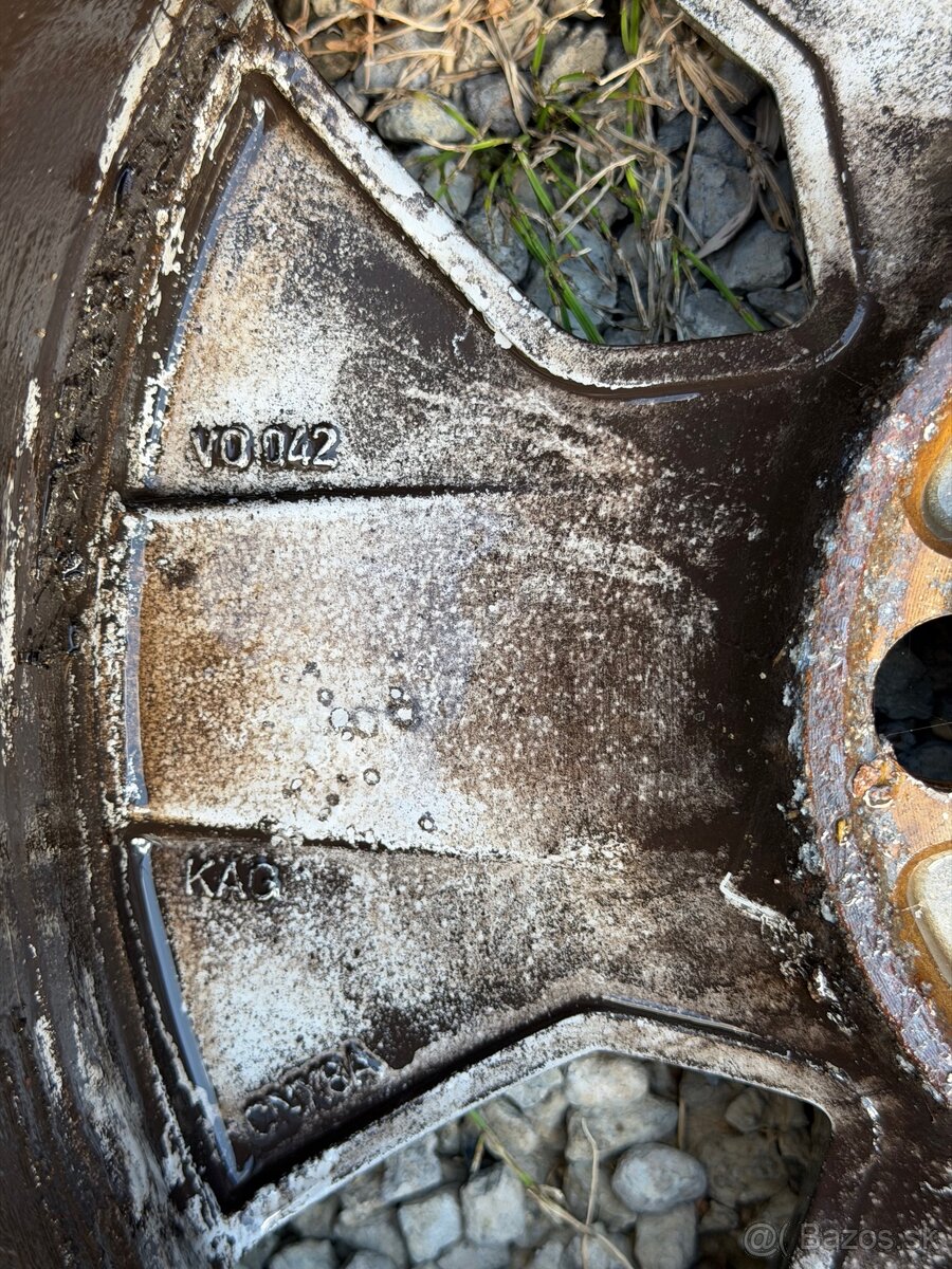 Volvo Polaris 5 195/65 R15 + disky - 10