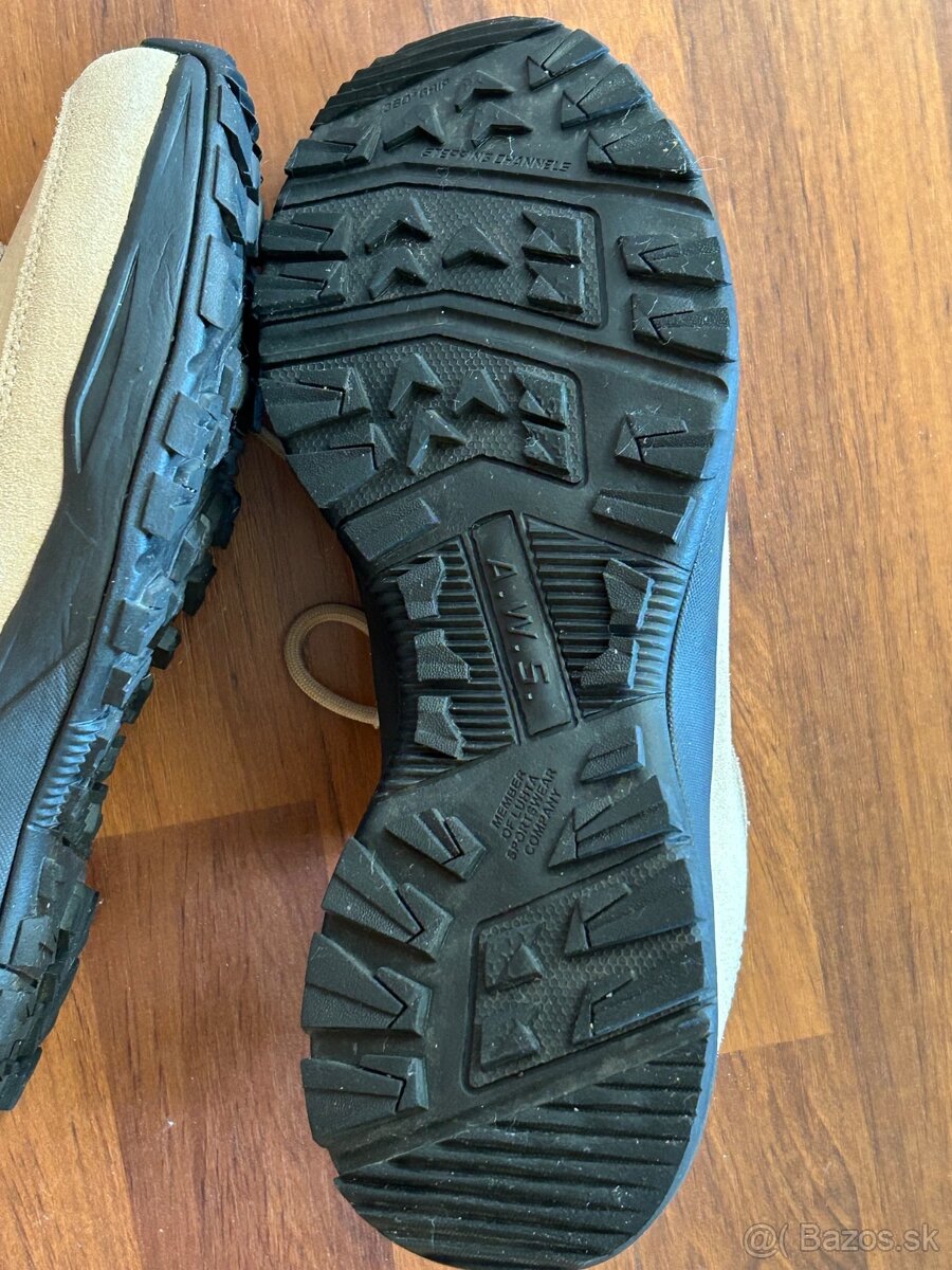 TURISTICKÉ WATERPROOF KOŽENÉ TOPÁNKY zn.LUHTA č.40 - 10