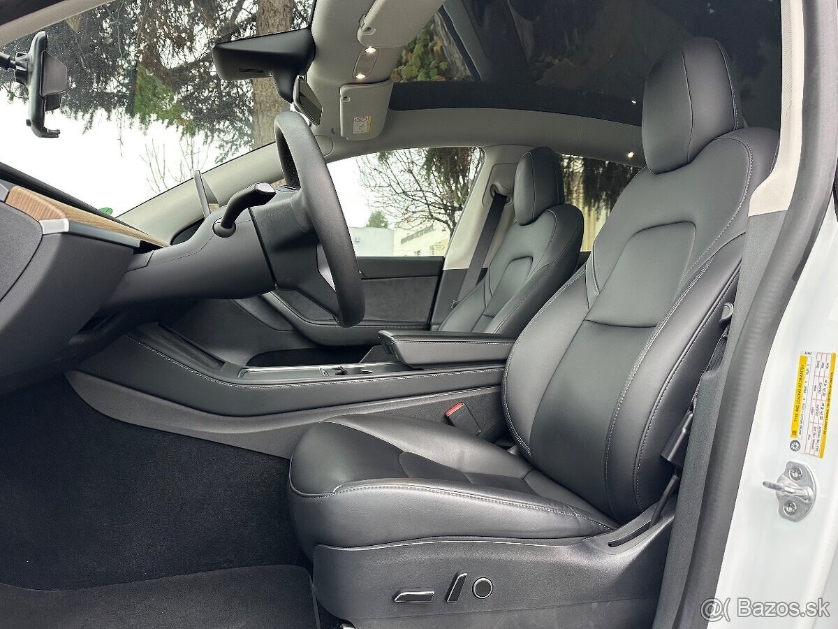 Tesla Model Y Dual Motor LongRange 75kWh 514 k pohon 4x4 - 10