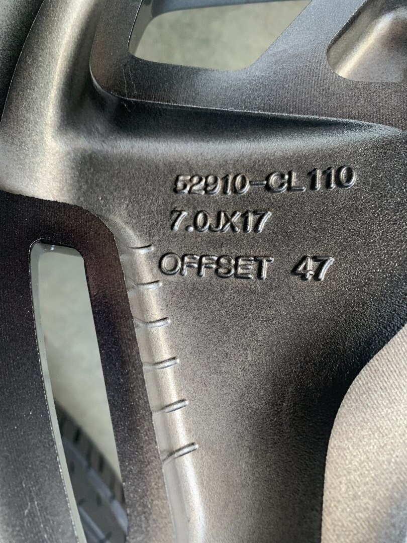 R17 ORIG. KOLA 5x114,3 HYUNDAI SANTA FE 235/65/17 - 10