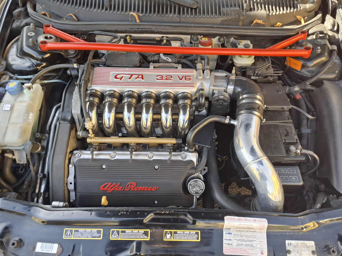 Alfa Romeo 156 GTA 3,2 V6 - 10