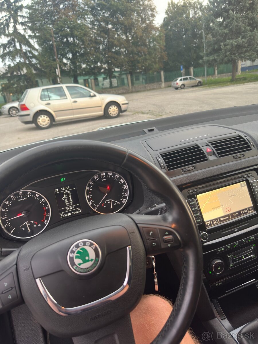 Škoda Octavia Combi Laurin Klement 2.0 TDI 103kW, MOD.2012 - 10