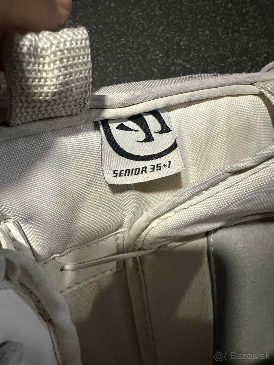 Brankarska vystroj - 10