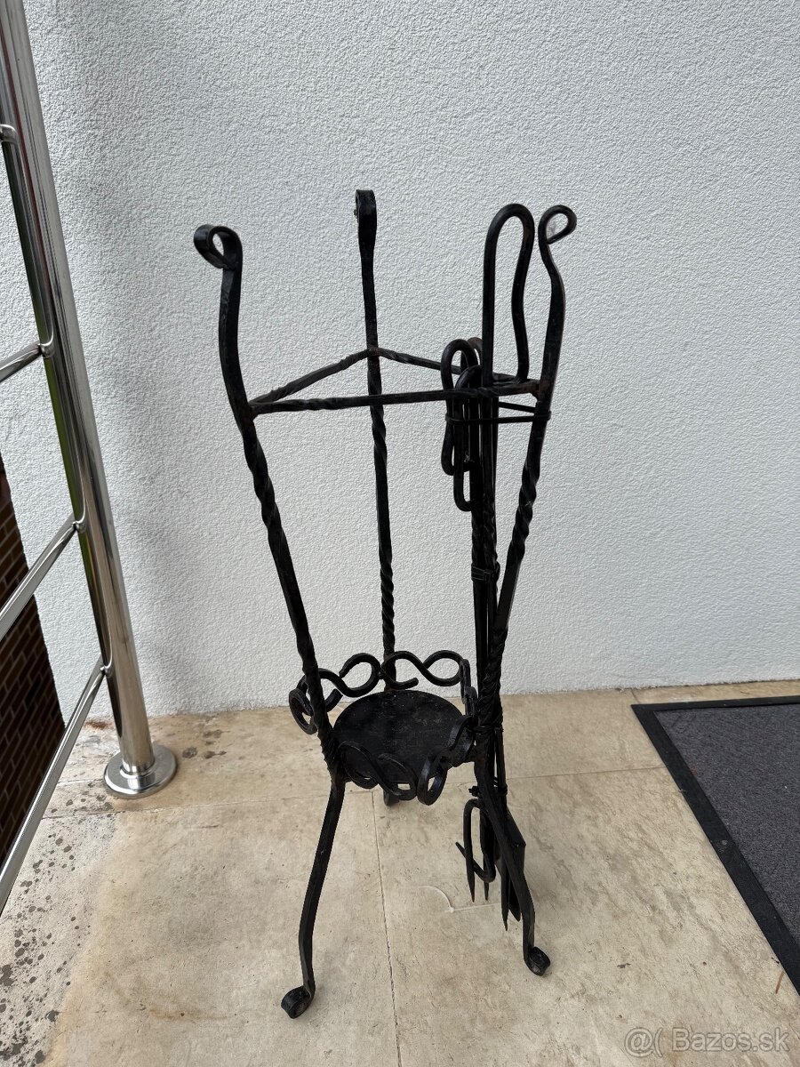 Kované náradie ku krbu - 10