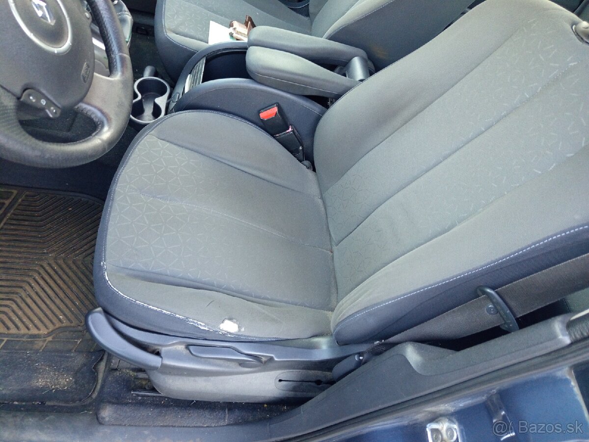 Rozpredám Renault Scénic 2 1.9 DCI 96kw - 10