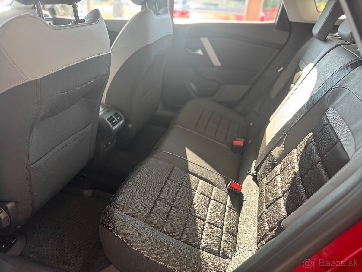 Citroën C4 X PLUS PureTech 130 S S EAT8 - 10