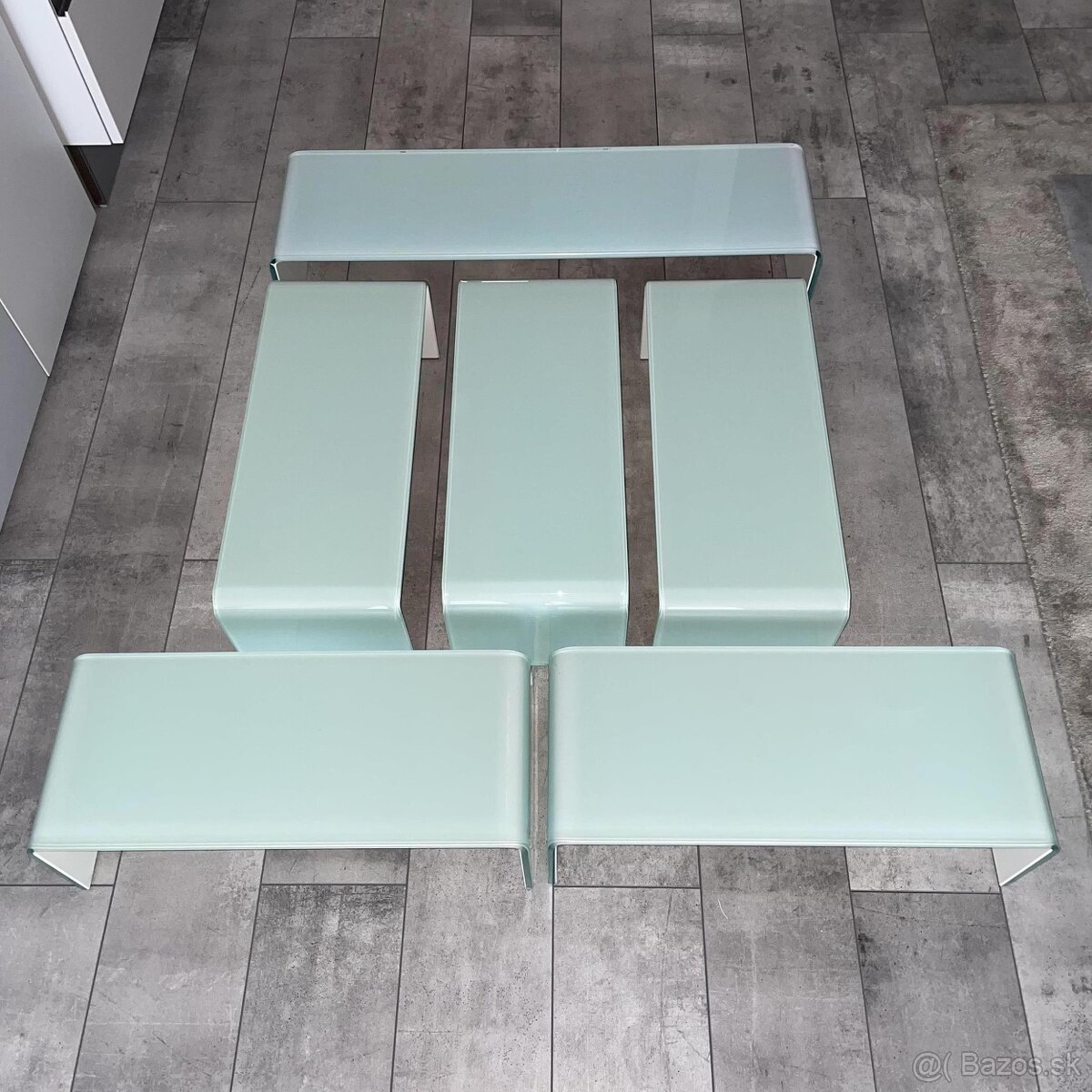 Podstavec zo skla - 10