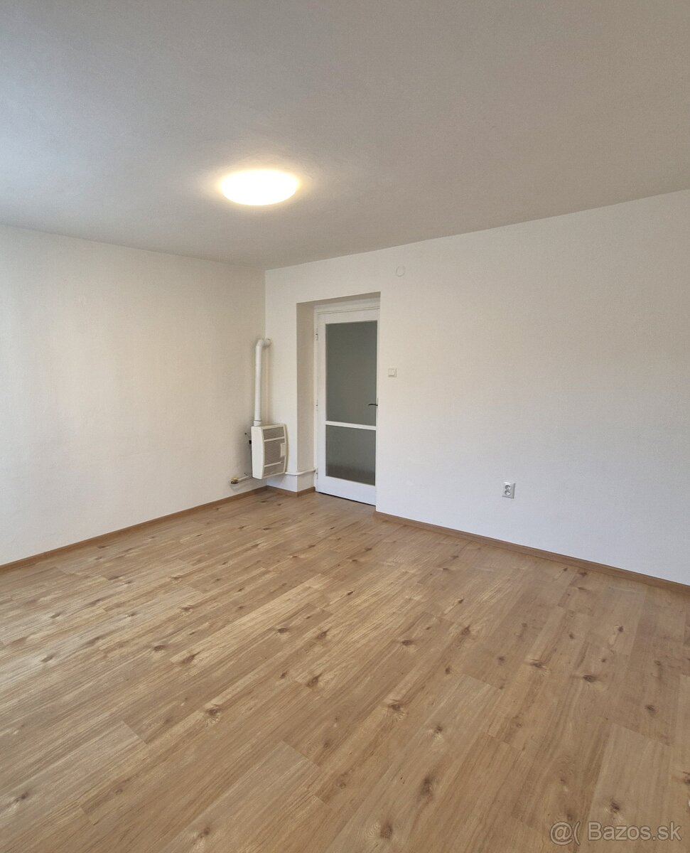 REZERVOVANÉ - TIMA Real ponúka na predaj 2-izbový byt - 10