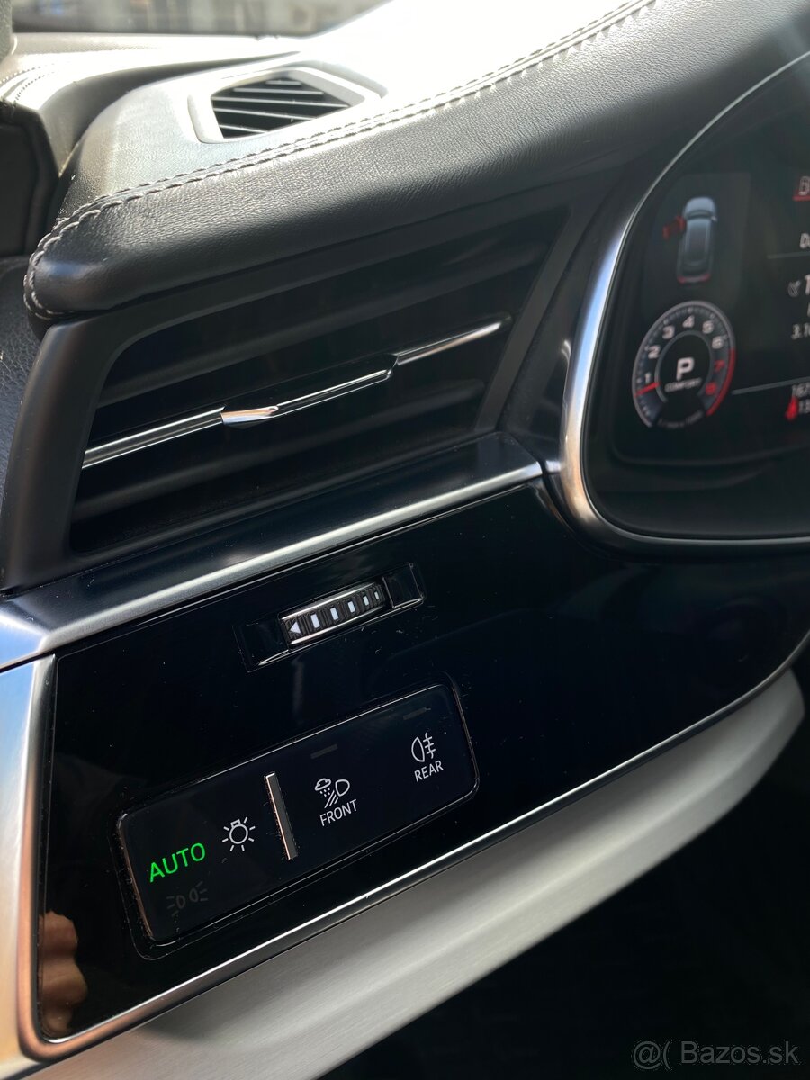 Audi Q8 55 TFSI/48V MHEV S-Line 250kw - 10