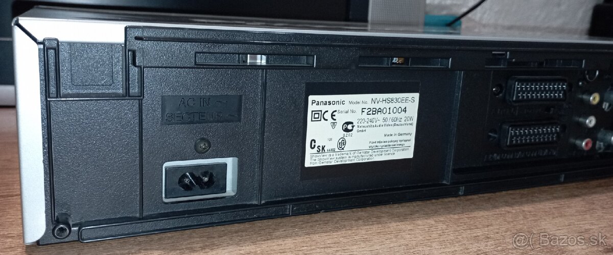 PANASONIC NV-HS830 .... S-VHS ET HIFI videorekorder .... - 10