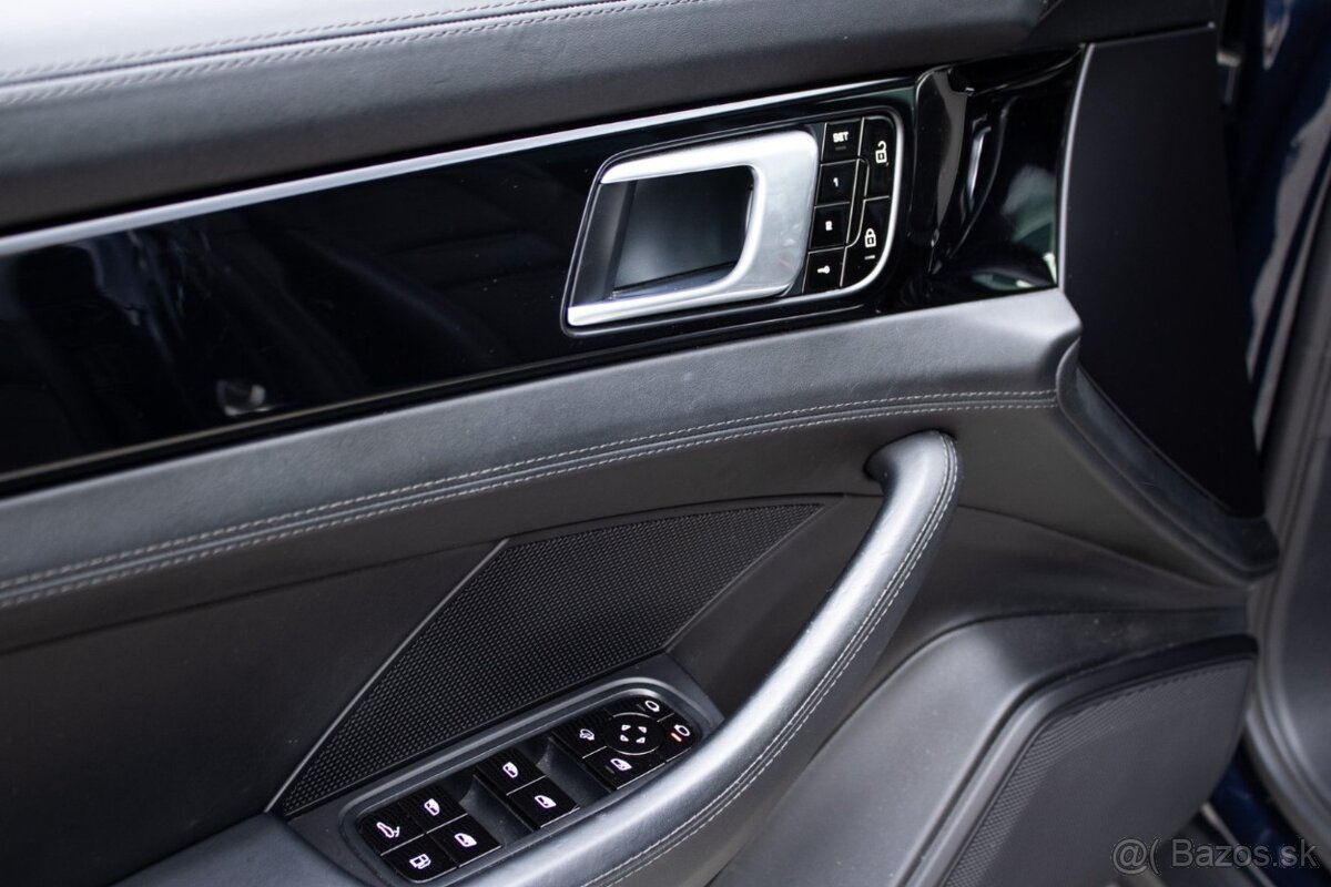 Porsche Panamera 4 E-Hybrid 4x4 A/T - 10