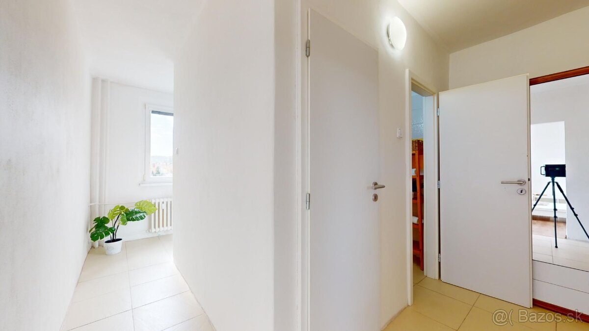 1-izbový byt v Dúbravke - 10