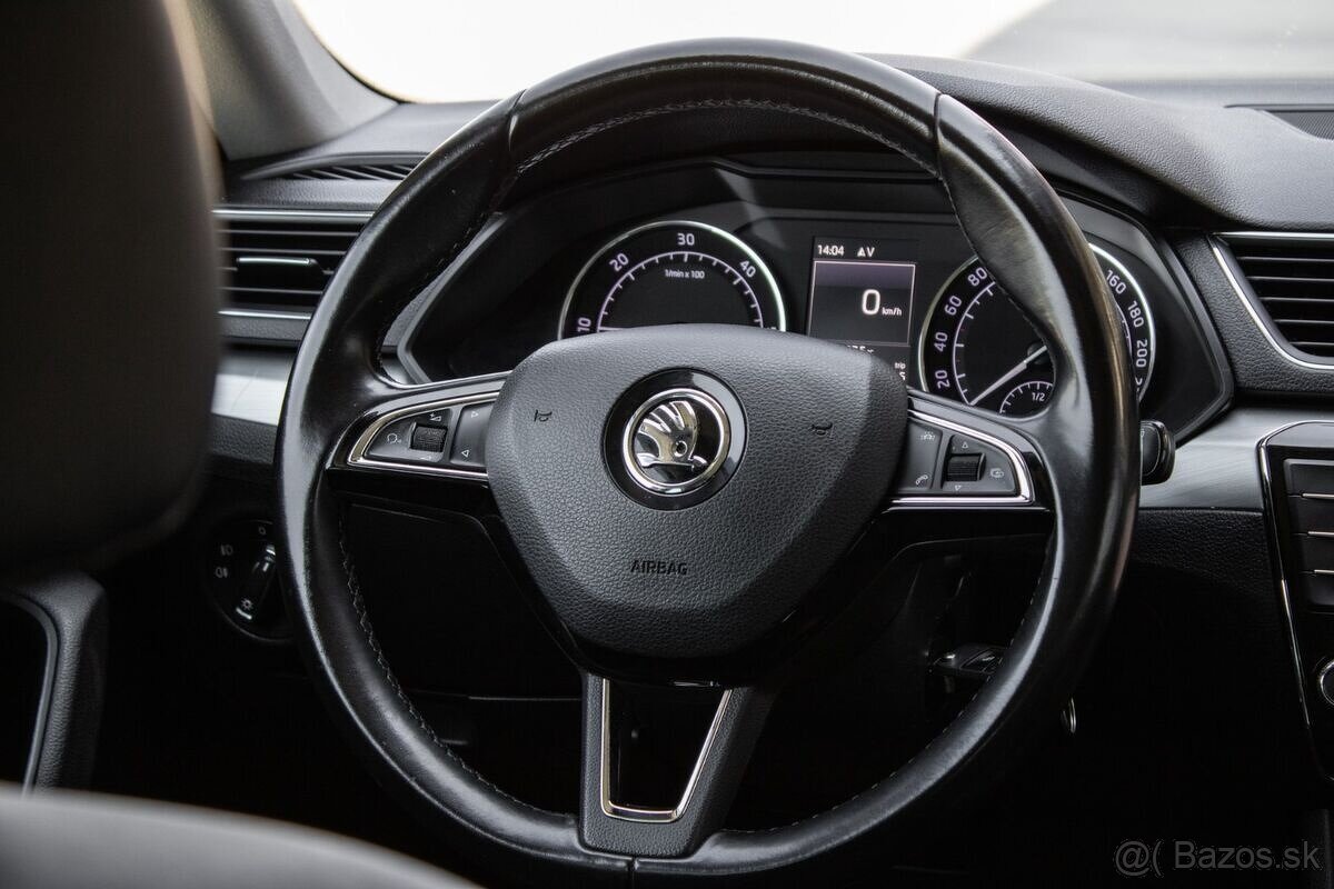 Škoda Superb Combi 2.0 TDI 110kW 2016 MT/6 - 10