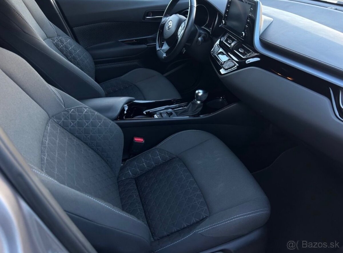 Toyota C-HR 2021 2.0 Benzín/elektrina 135kw Automat - 10