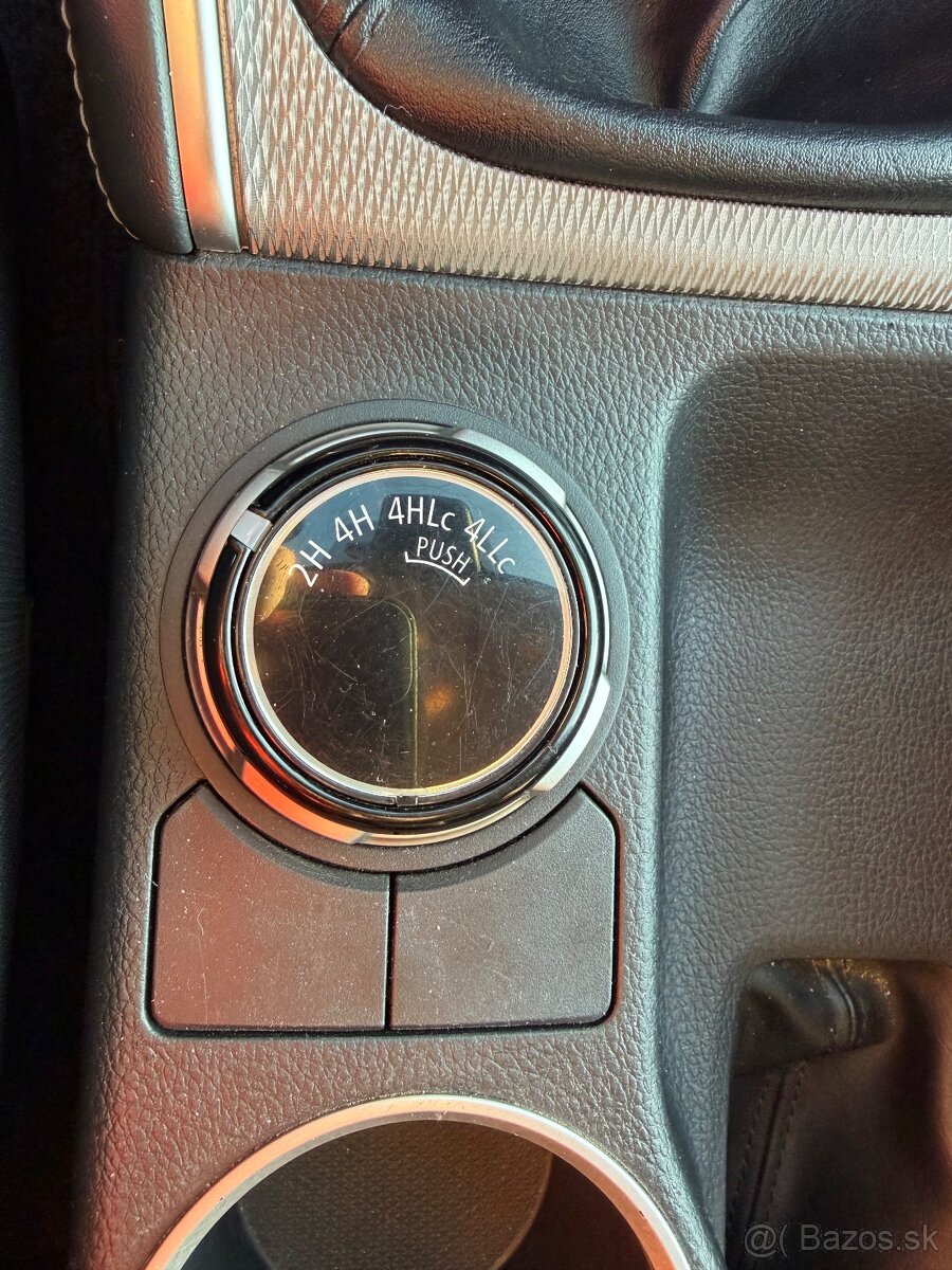 Mitsubishi L200 - 10