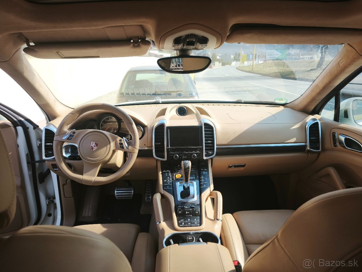 Porsche cayenne 4,8 V8 turbo - 10
