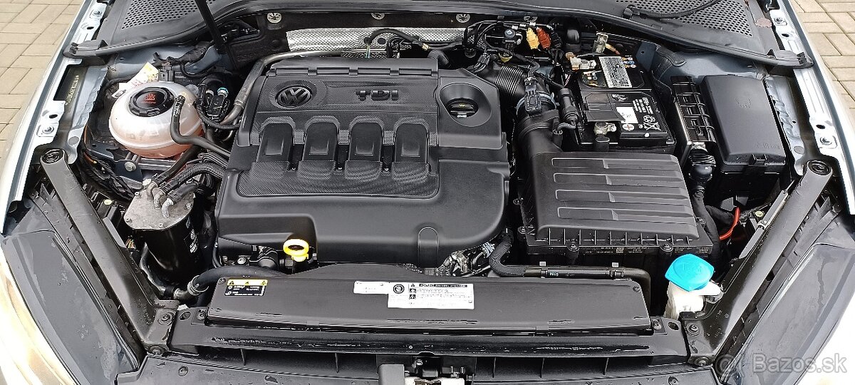 Volkswagen Golf Variant 1.6 TDI Comfortline Možný Leasing - 10