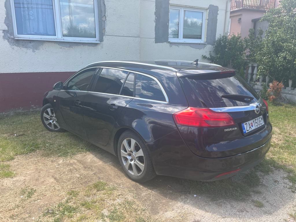Opel Insignia - 10