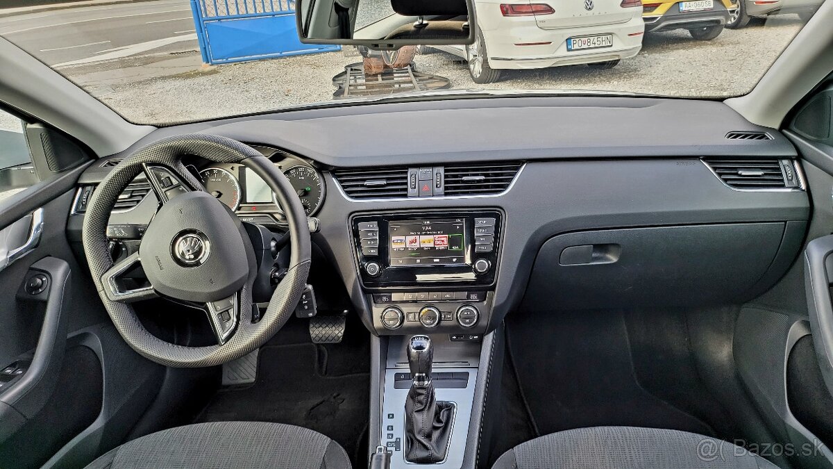Škoda Octavia Combi 2.0 TDI Ambition DSG - 10