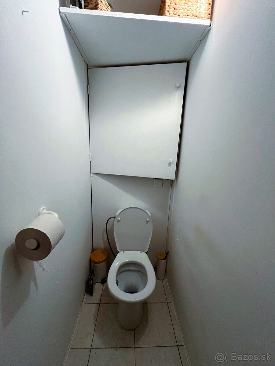 Veľký, slnečný, zariadený 3 izbový byt s loggiou,R5, Levice - 10