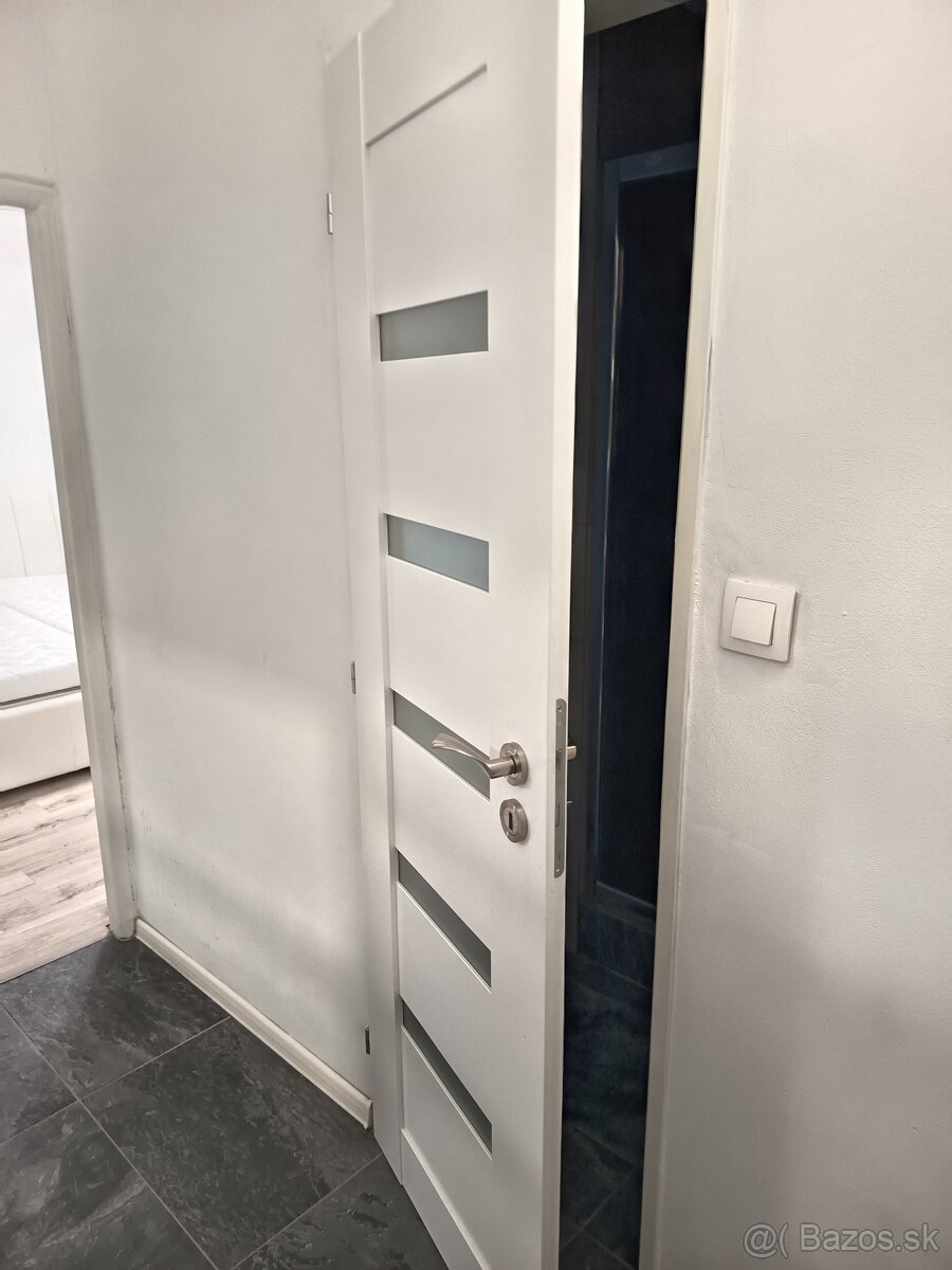 Prenájom 1izb byt - 10