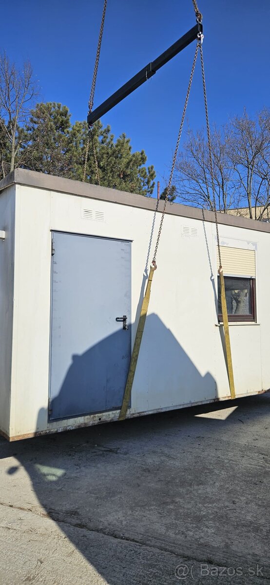 Preprava kontajnerov s rukou - 10