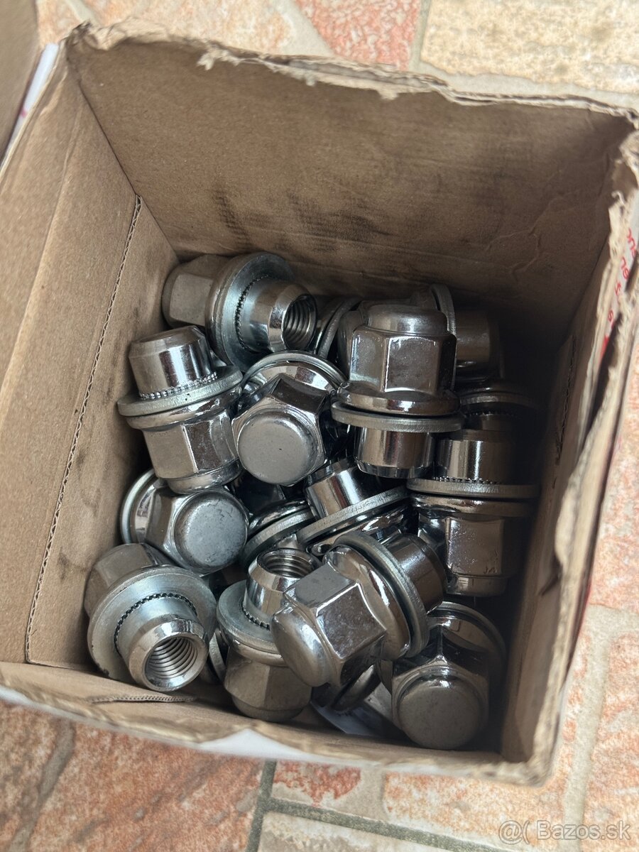 Toyota Sada R15 185/65 ET45 s TPMS - 10