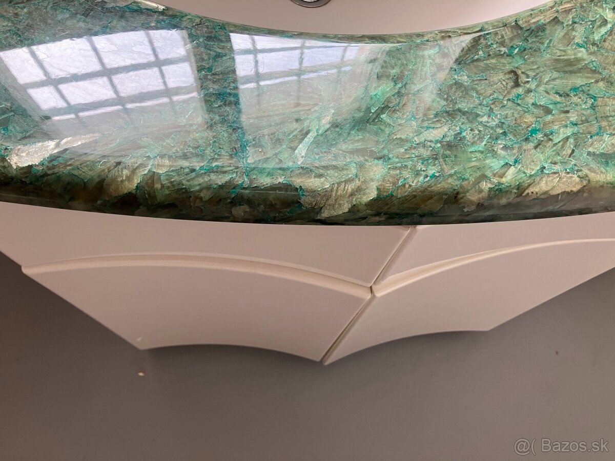 Exkluzívna kúpelňová skriňa s umývadlom - 10