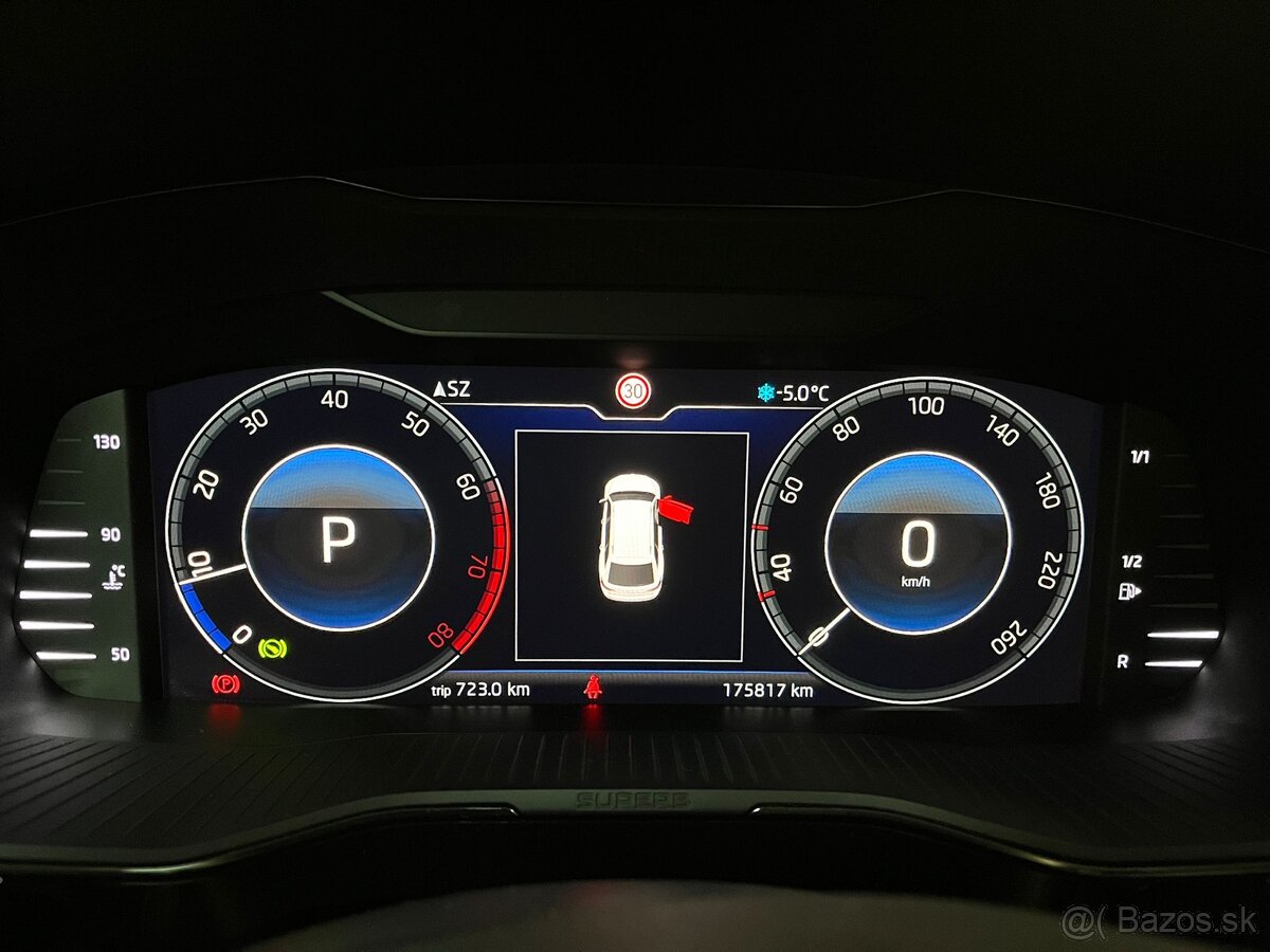 ŠKODA SUPERB 1.5 TSI DSG - 10