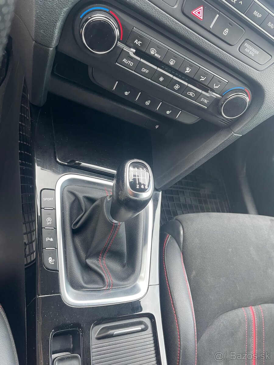 KIA ProCeed GT 1.6 T-GDi 150kw M6 - 10