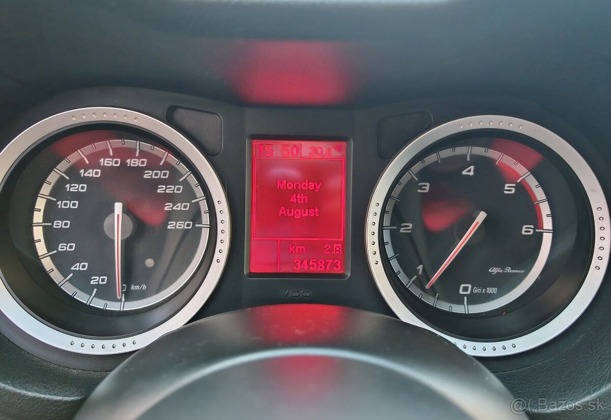 Alfa Romeo 159 Sportwagon 2.0 JTDm - 10