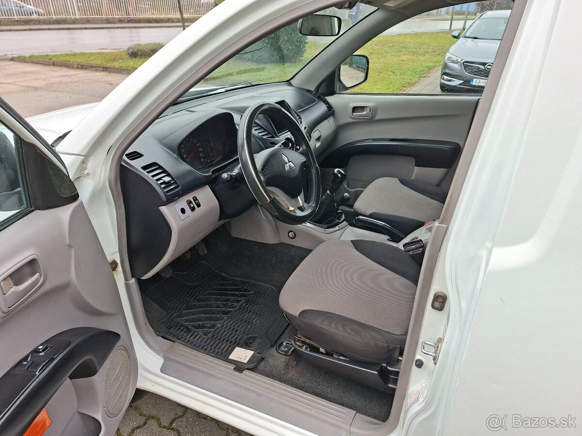 Mitsubishi L 200 L200 2.5 DI-D Single Cab 2011 - 10