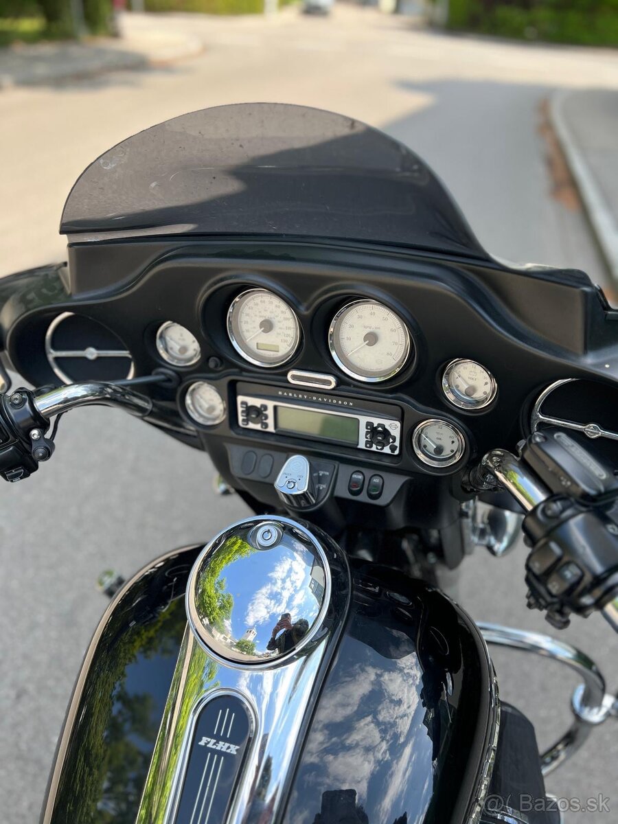 Harley Davidson Street Glide - 10